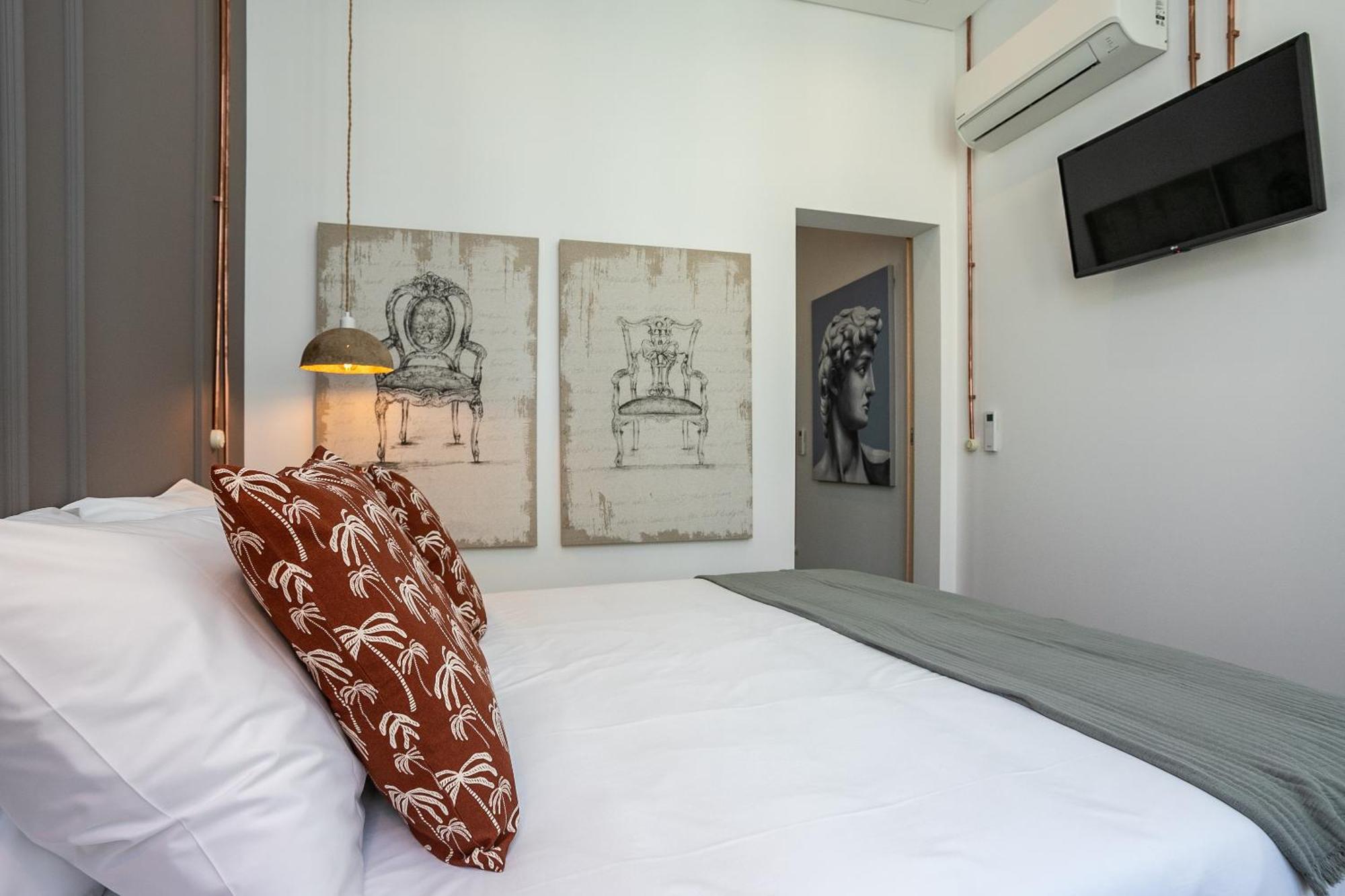 Dona Simone Boutique Suites & Studios - By @ Rita'S Place Faro Luaran gambar