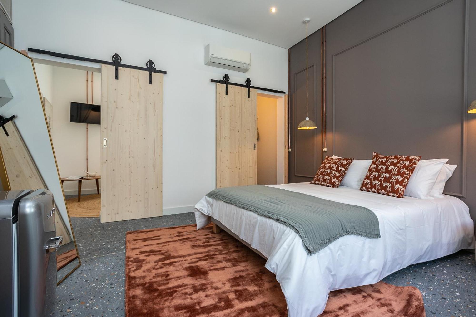 Dona Simone Boutique Suites & Studios - By @ Rita'S Place Faro Luaran gambar