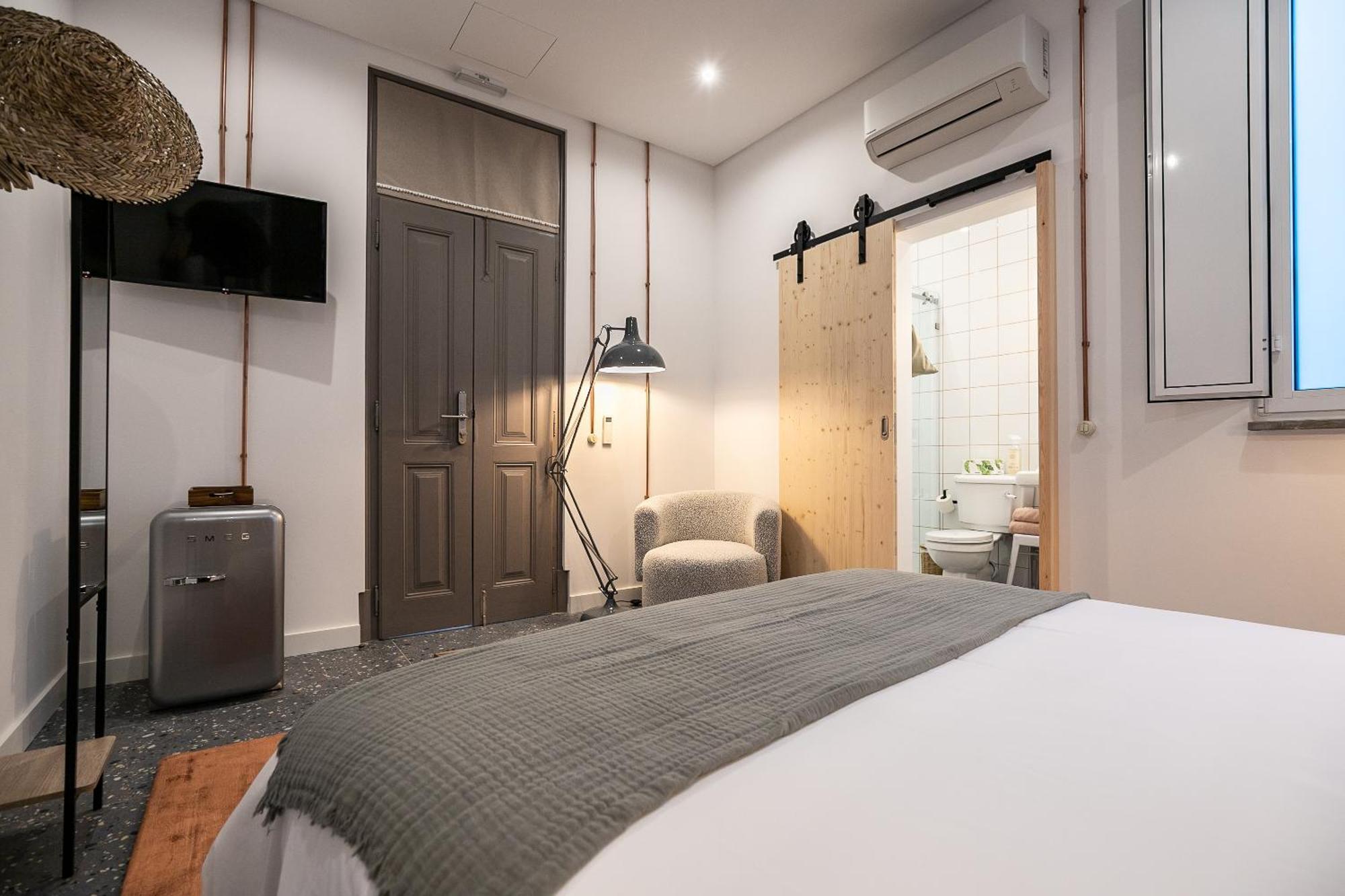 Dona Simone Boutique Suites & Studios - By @ Rita'S Place Faro Luaran gambar